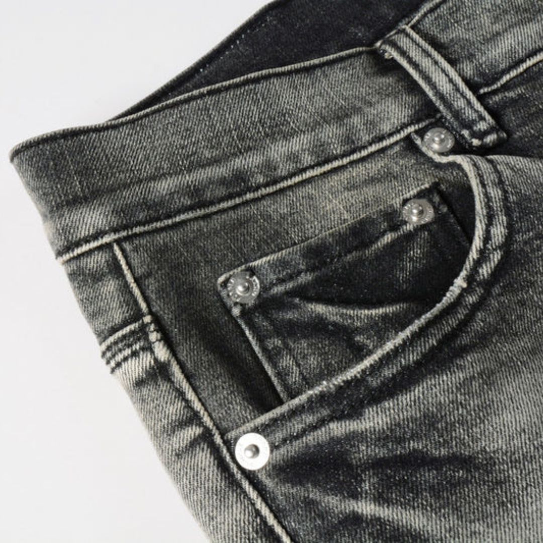 Ripped Knee Washed Jeans